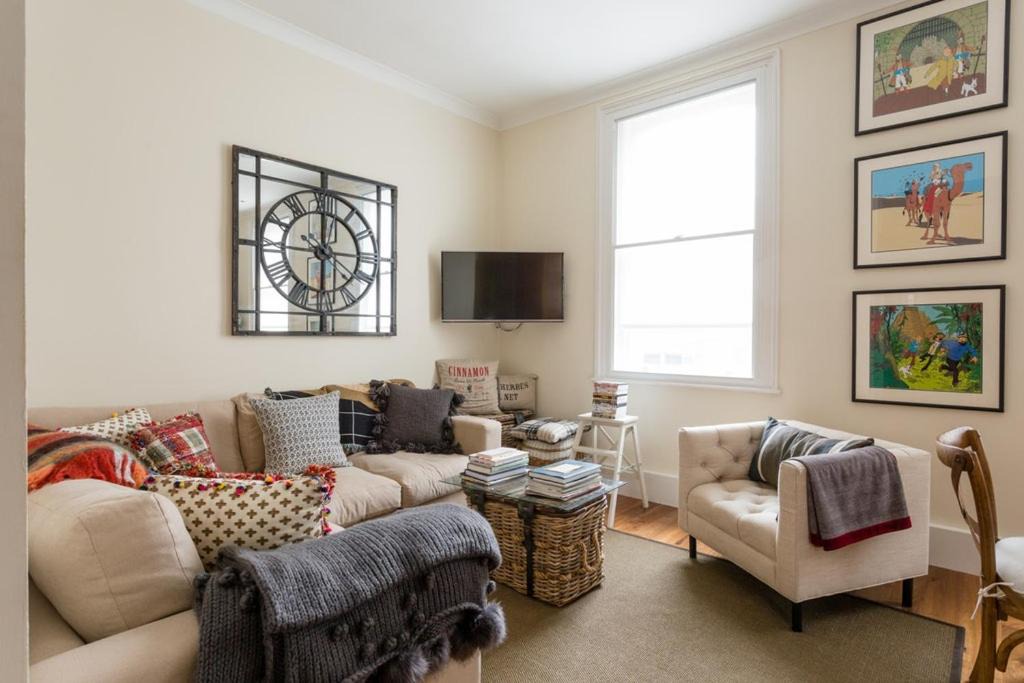 Photo of Livingroom in Redcliffe