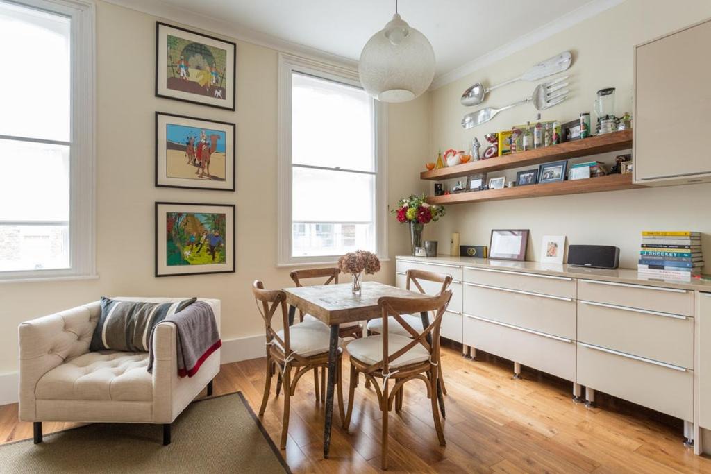 Photo of Livingroom in Redcliffe