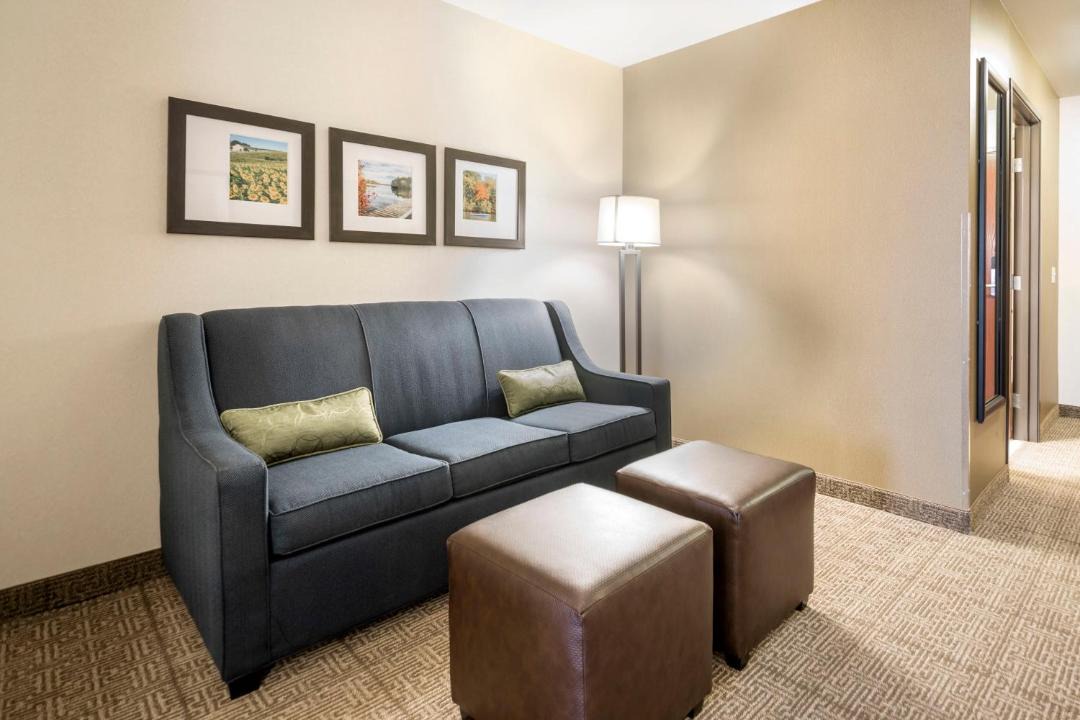 Photo of Others in King