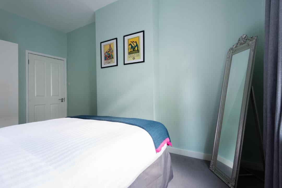 Photo of Others in Euston