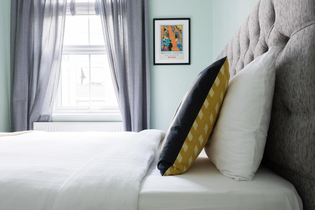 Photo of Others in Euston