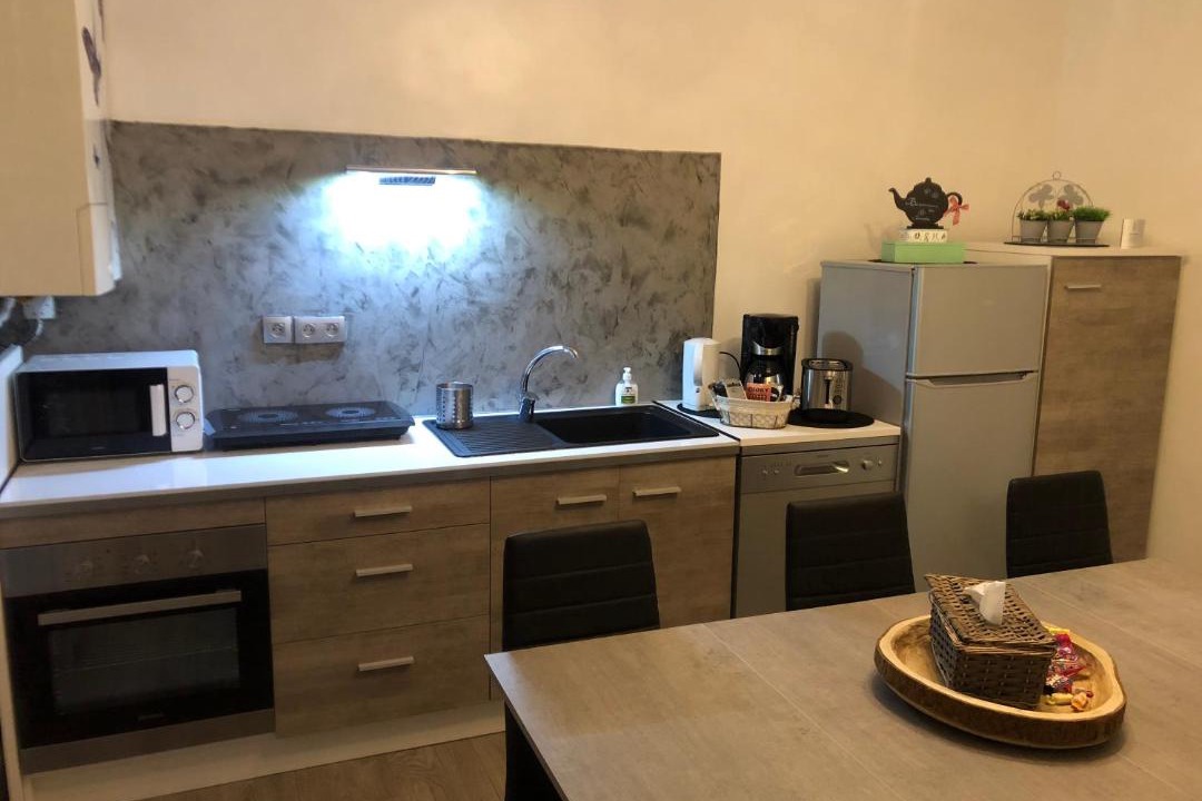 Photo of Kitchen in Outrechaise