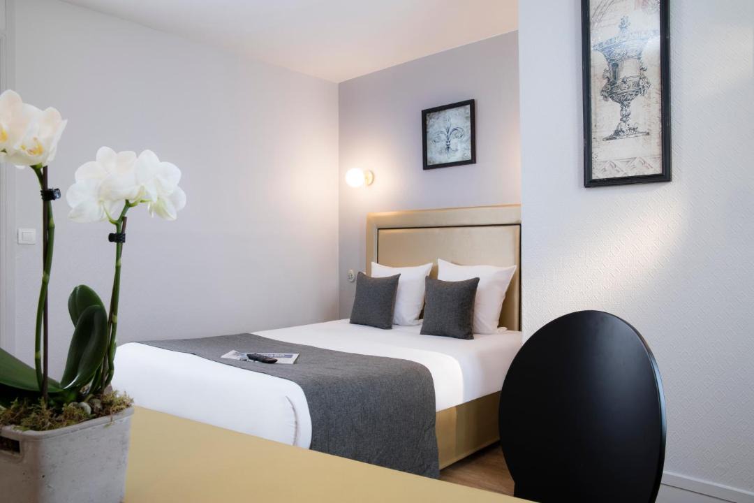 Photo of Bedroom in Chantiers