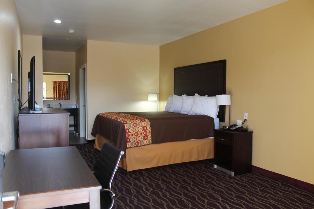 Photo of Bedroom in Humble