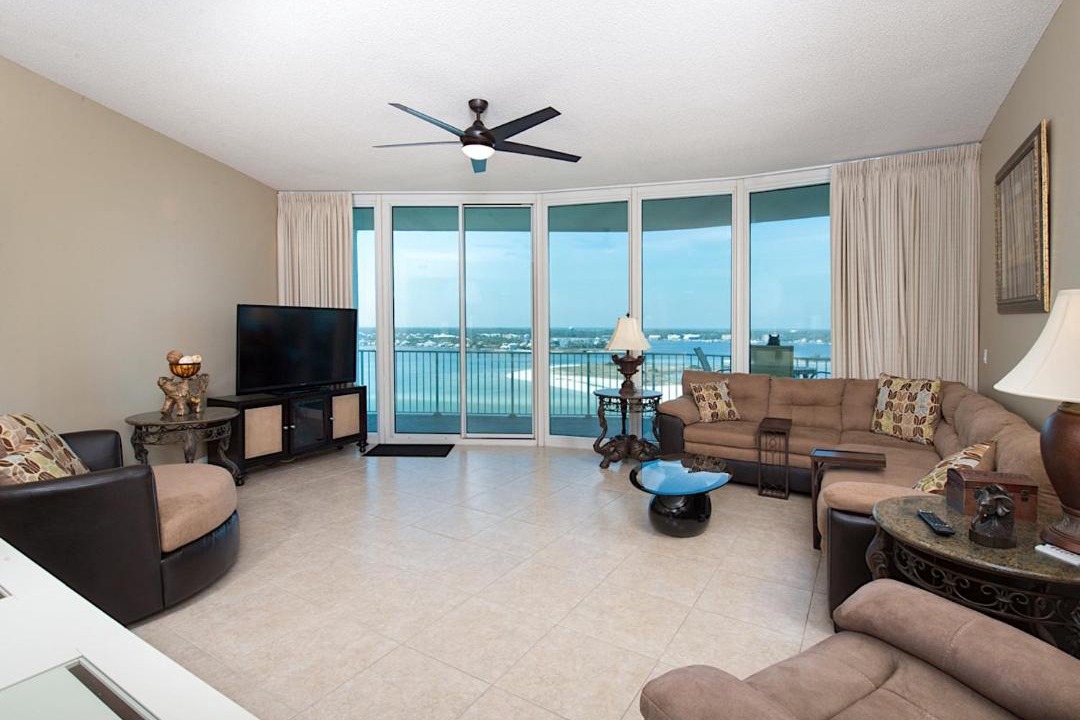 Photo of Livingroom in Orange Beach East