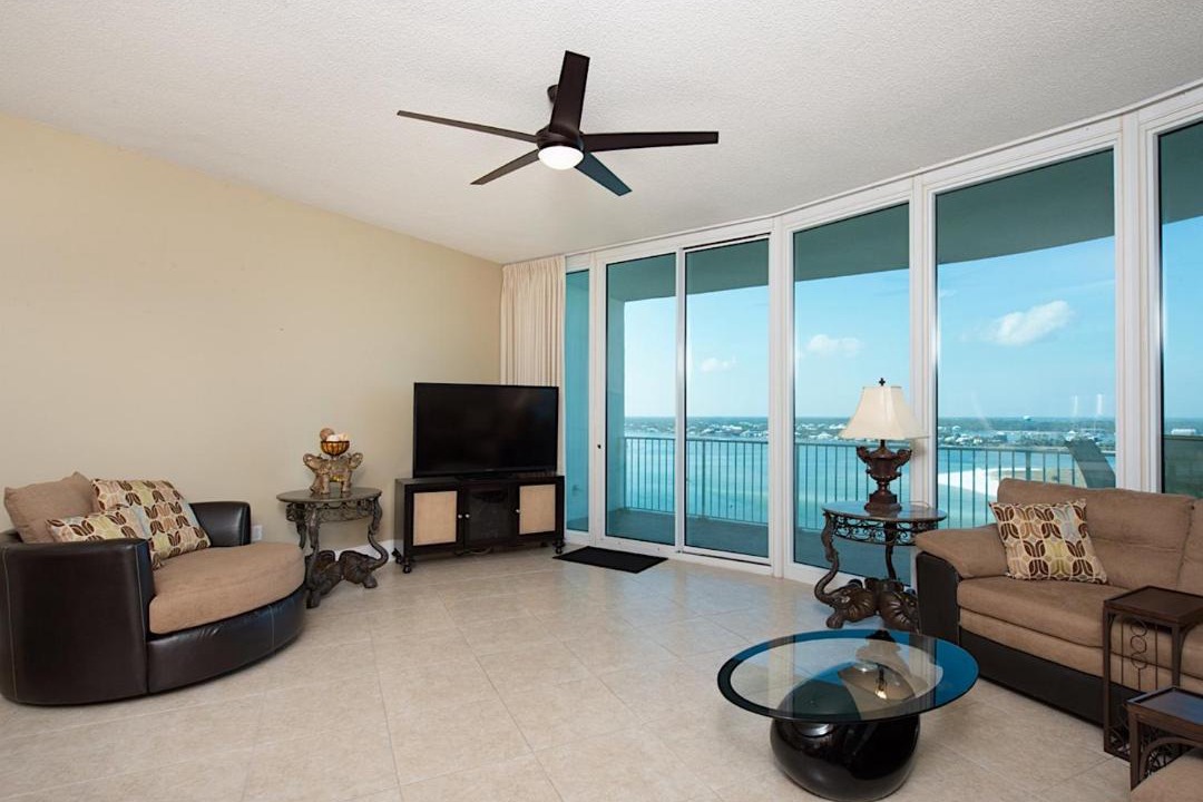 Photo of Livingroom in Orange Beach East