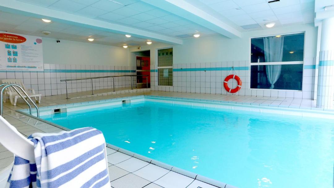 Photo of Others in Flee