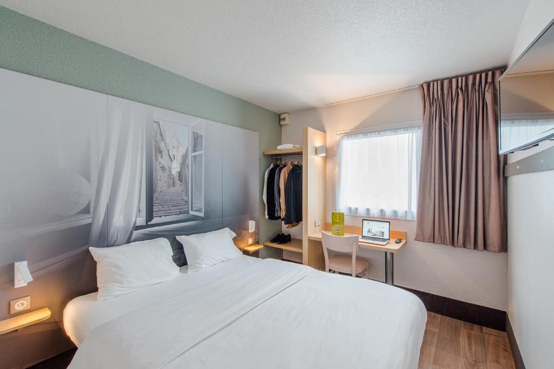 Photo of Bedroom in Nouan-sur-Loire