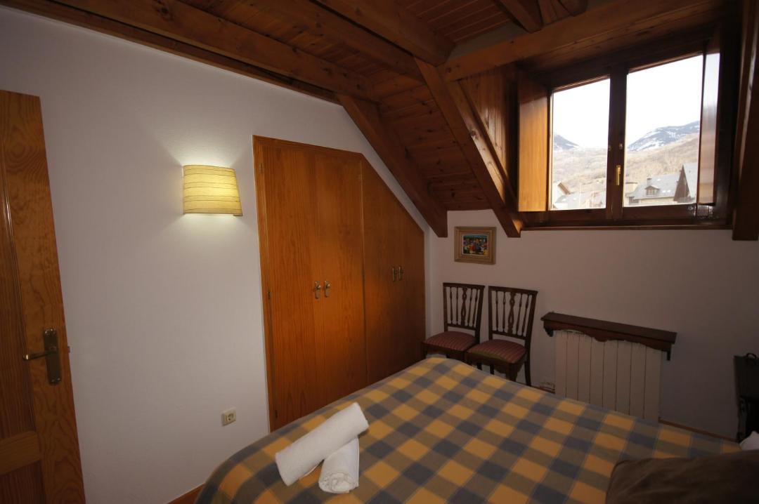 Photo of Bedroom in Linsoles