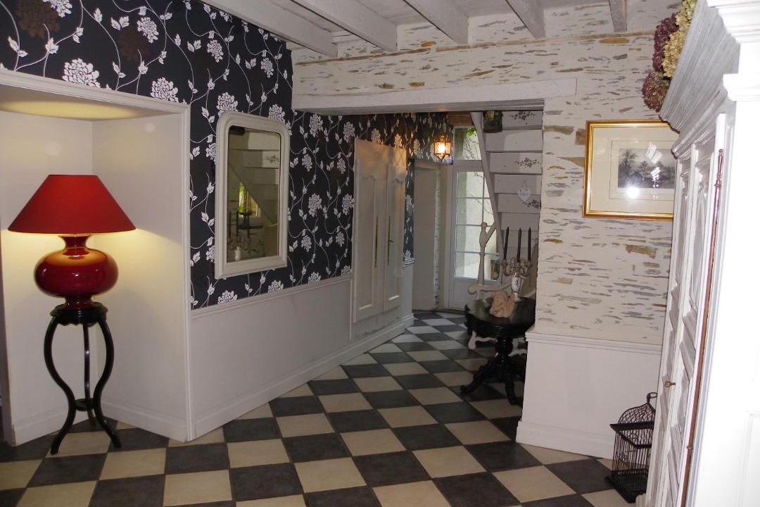 Photo of Others in Cande