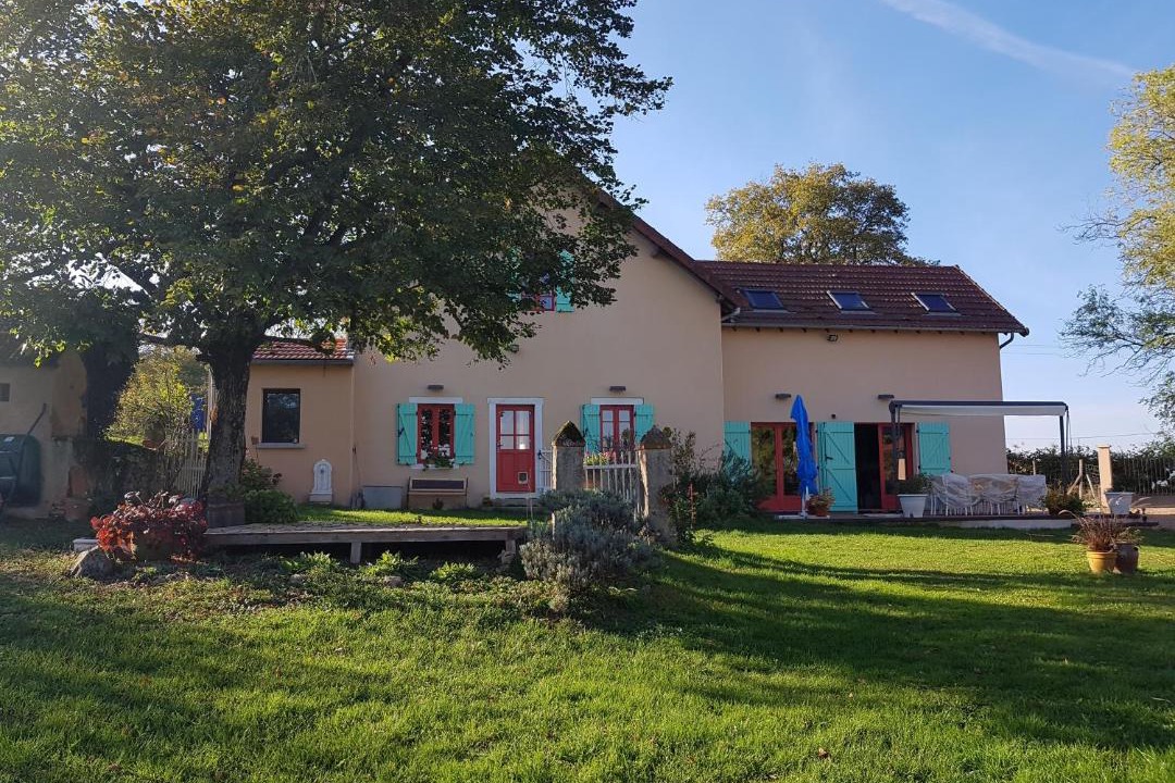 Photo of Buildings in Le Donjon