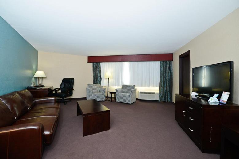 Photo of Livingroom in Lansing