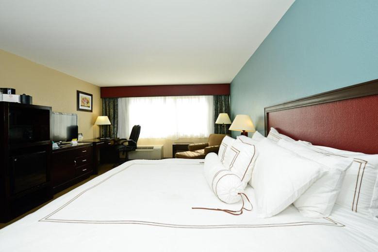 Photo of Bedroom in Lansing