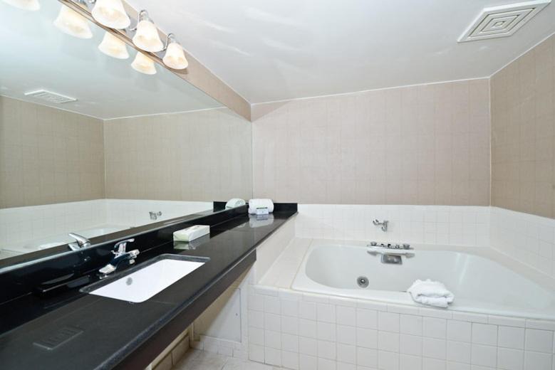 Photo of Bathroom in Lansing