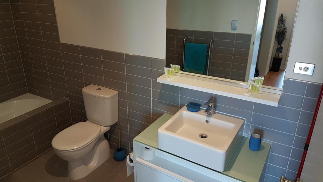 Photo of Bathroom in Auckland Central Business District