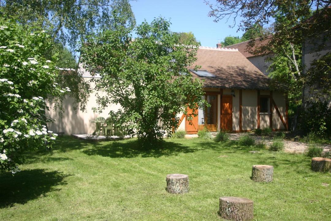Photo of Buildings in Cernoy-en-Berry