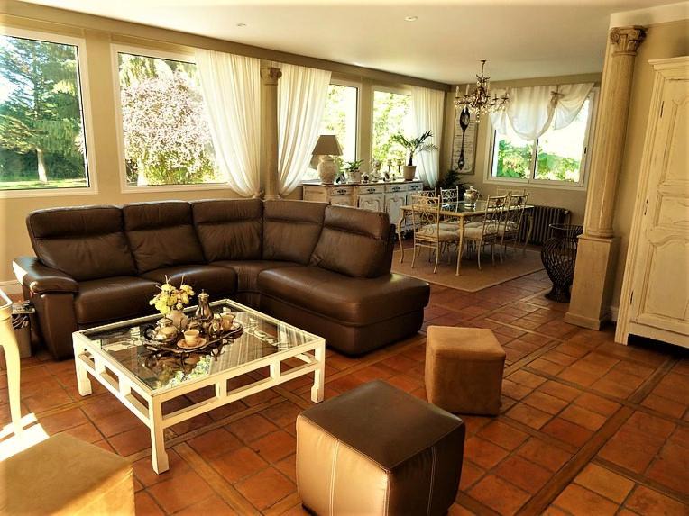 Photo of Livingroom in Chailly-en-Biere