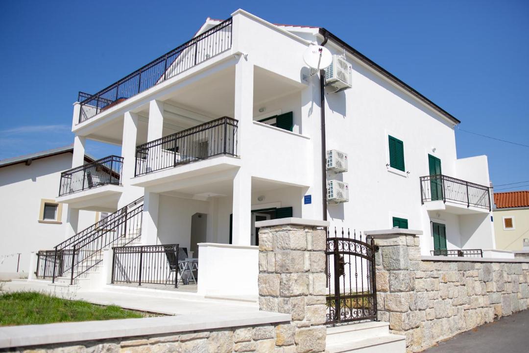 Photo of Buildings in Srima