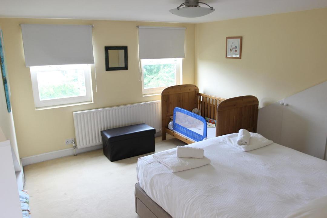 Photo of Others in Earlsfield