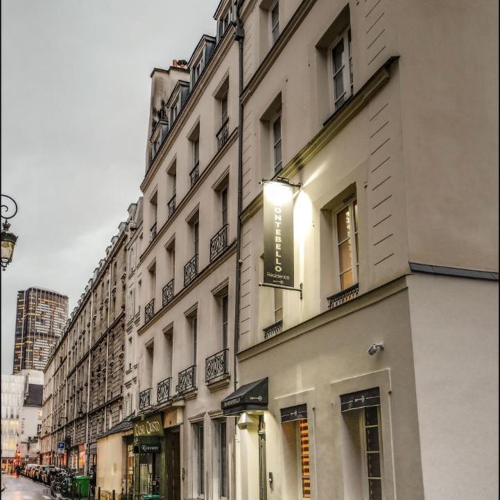 Photo of Buildings in Quartier de l'Ecole-Militaire