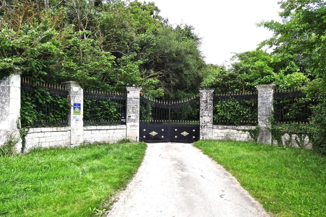 Photo of Others in Tournon-Saint-Pierre