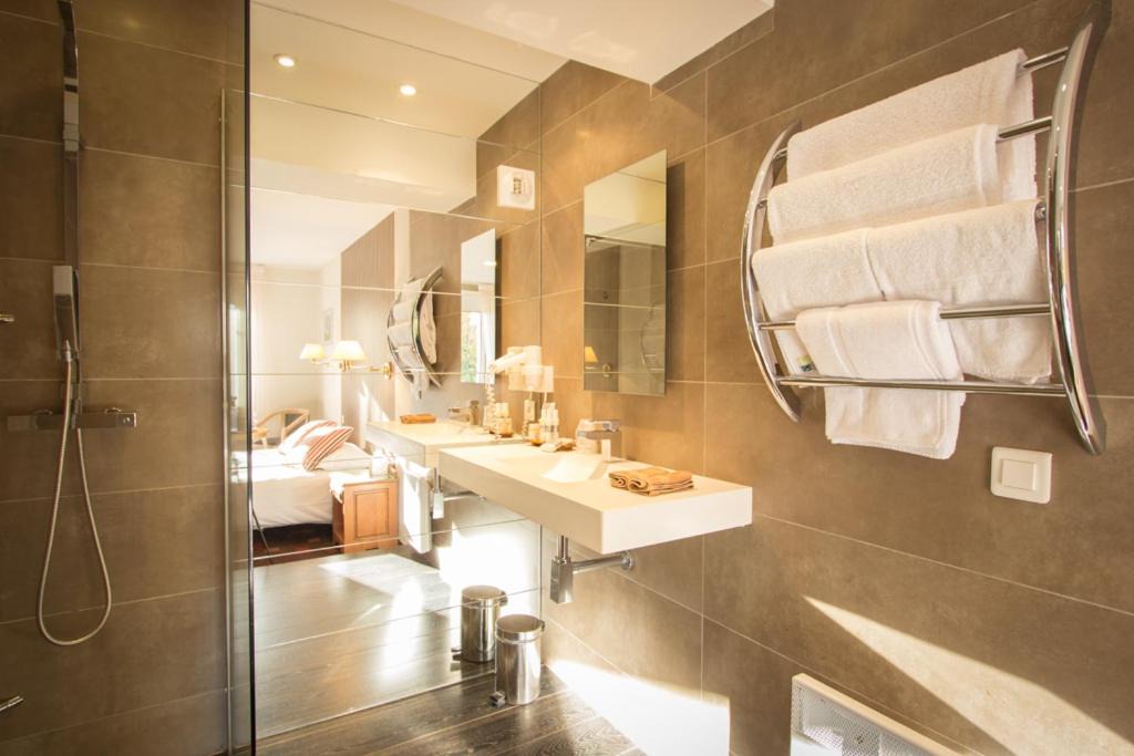 Photo of Others in Saint-Jean-Lespinasse