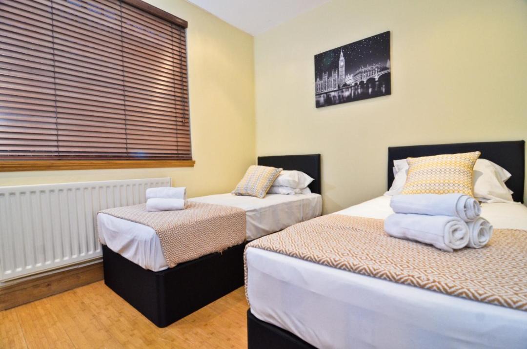 Photo of Others in Evelyn