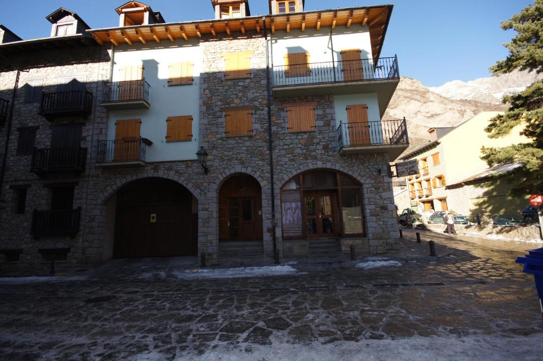 Photo of Buildings in Benasque