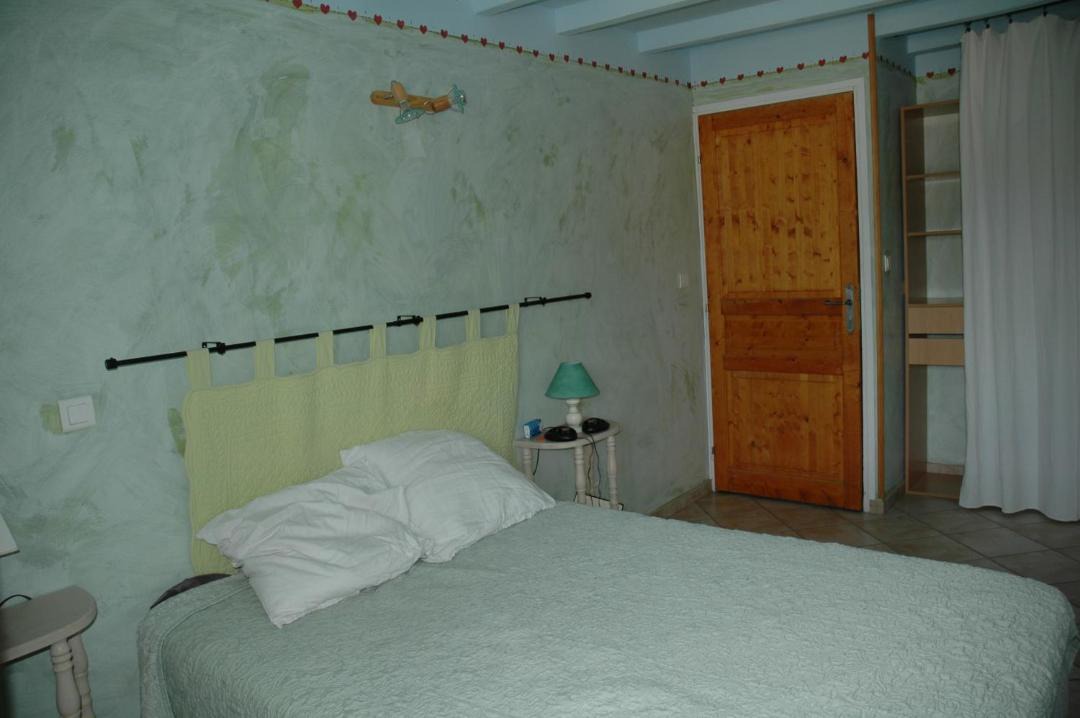 Photo of Bedroom in Ambronay