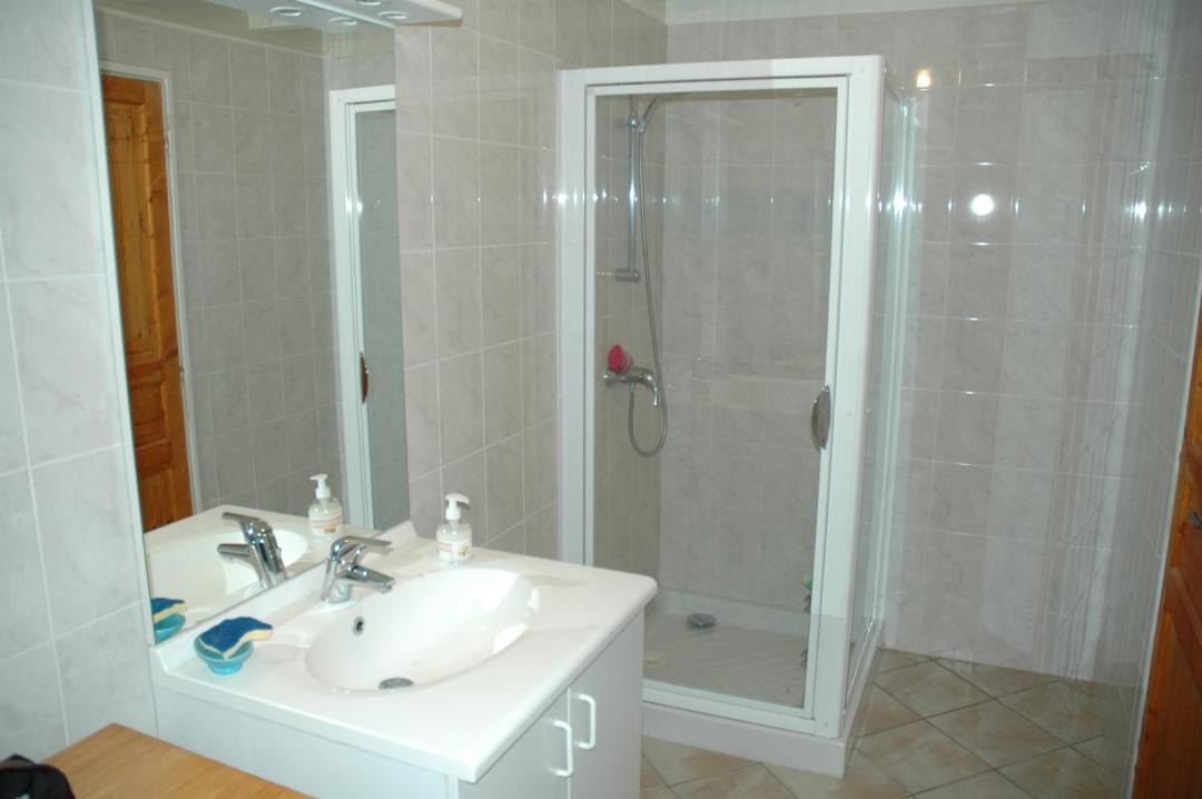 Photo of Bathroom in Ambronay