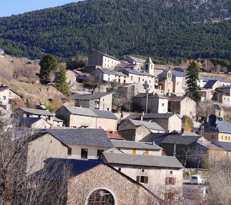 Photo of Buildings in Eyne 2600