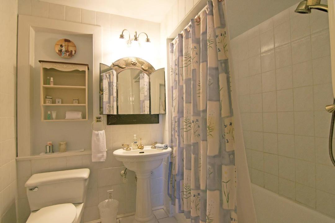 Photo of Others in Parrot Cove