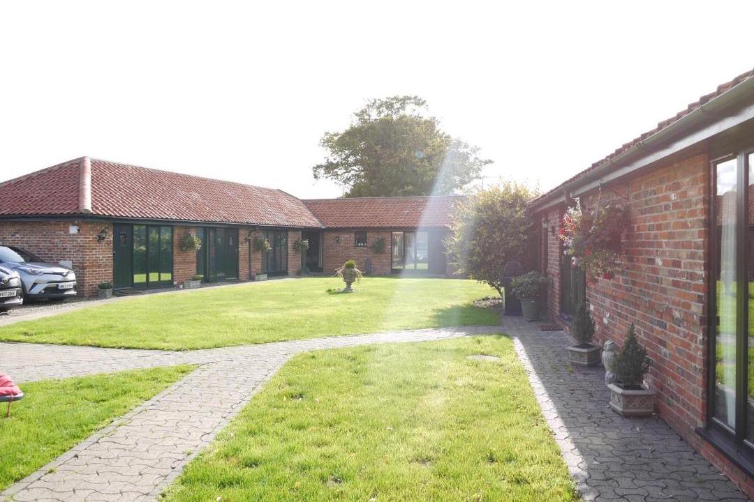 Photo of Buildings in Hopton