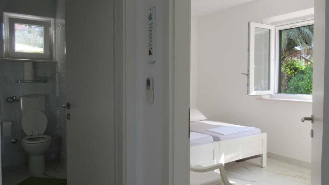 Photo of Bathroom in Sumartin