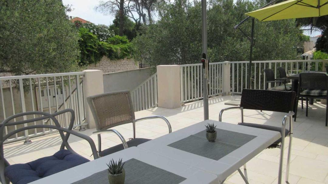 Photo of Patio Balcony in Sumartin