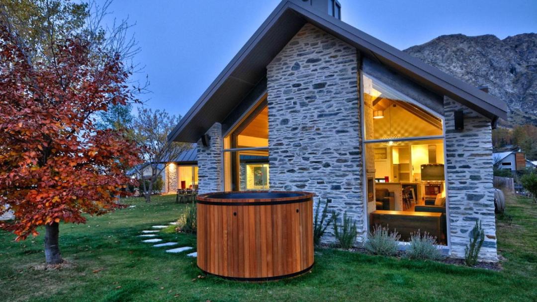 Photo of Others in Arthur's Point