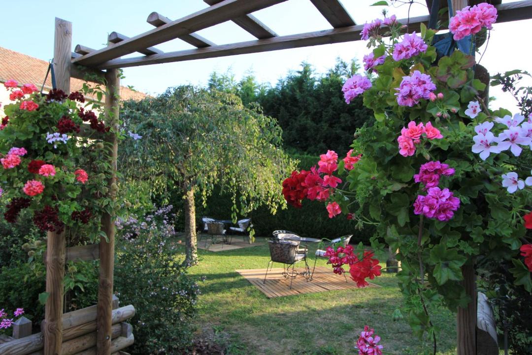 Photo of Others in Curtil-Vergy