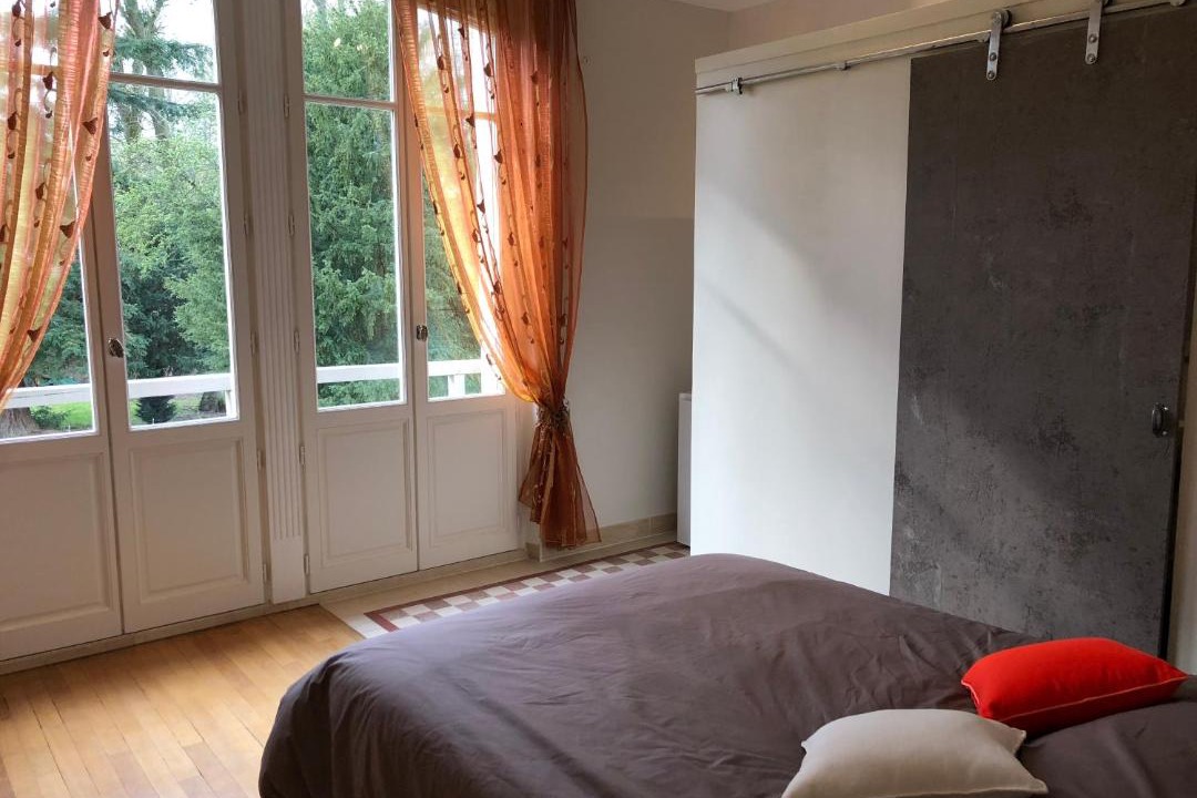 Photo of Bedroom in Forges-les-Bains