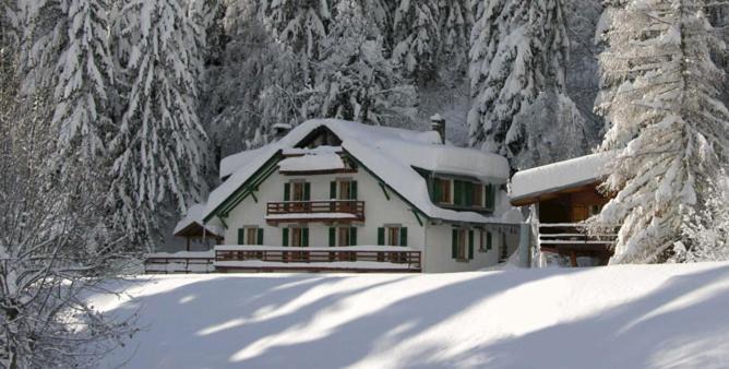 Photo of Buildings in Argentiere