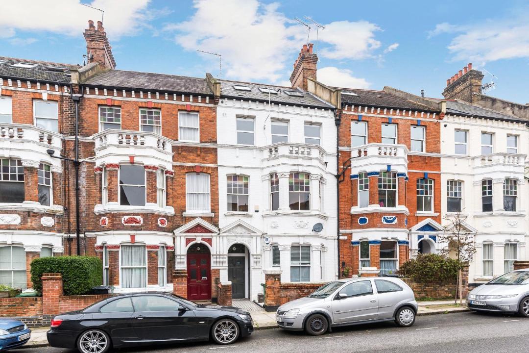 Photo of Buildings in Kilburn