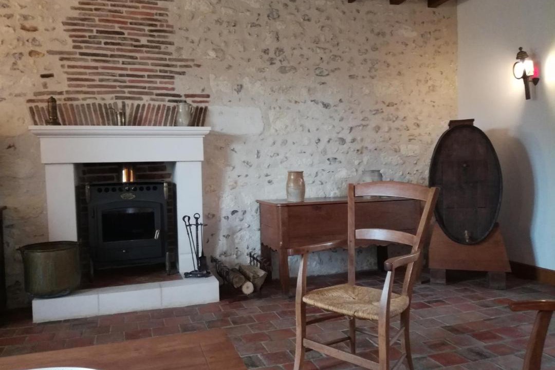 Photo of Others in Veuil