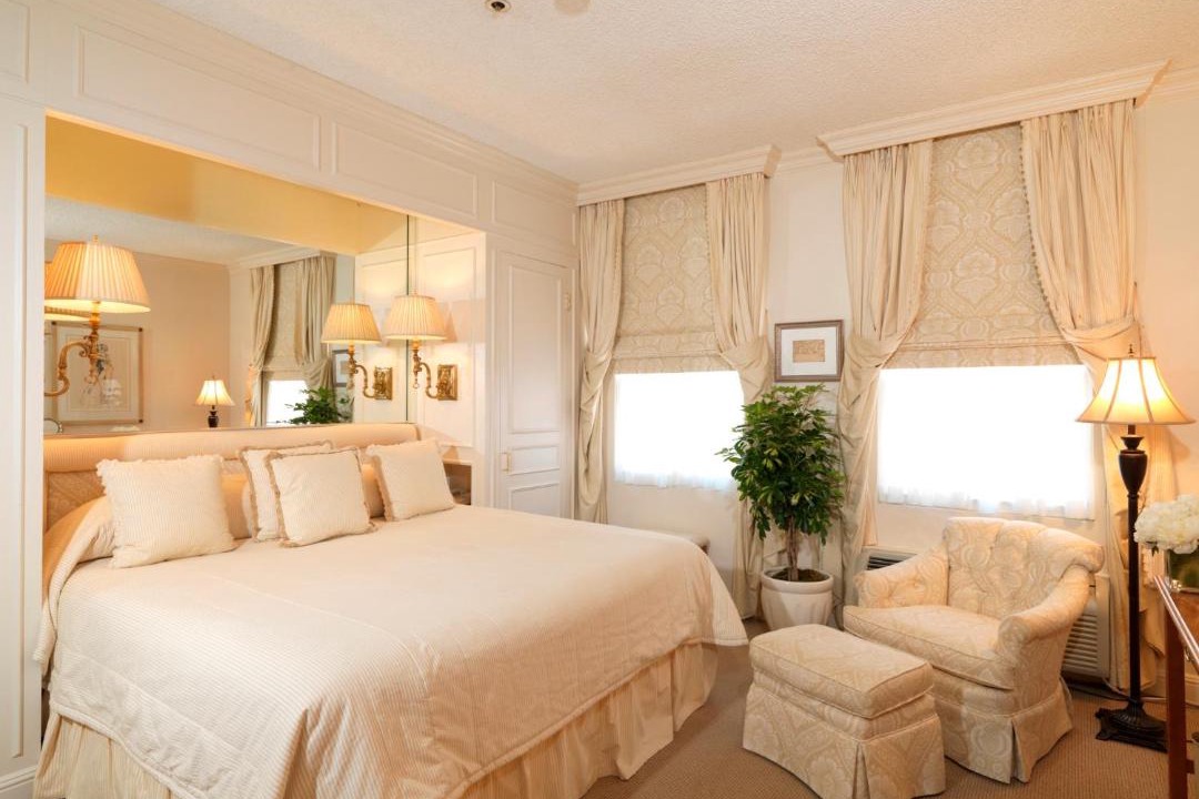 Photo of Bedroom in Palm Beach