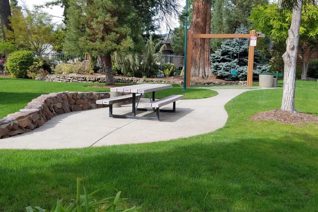 Photo of Others in Grants Pass