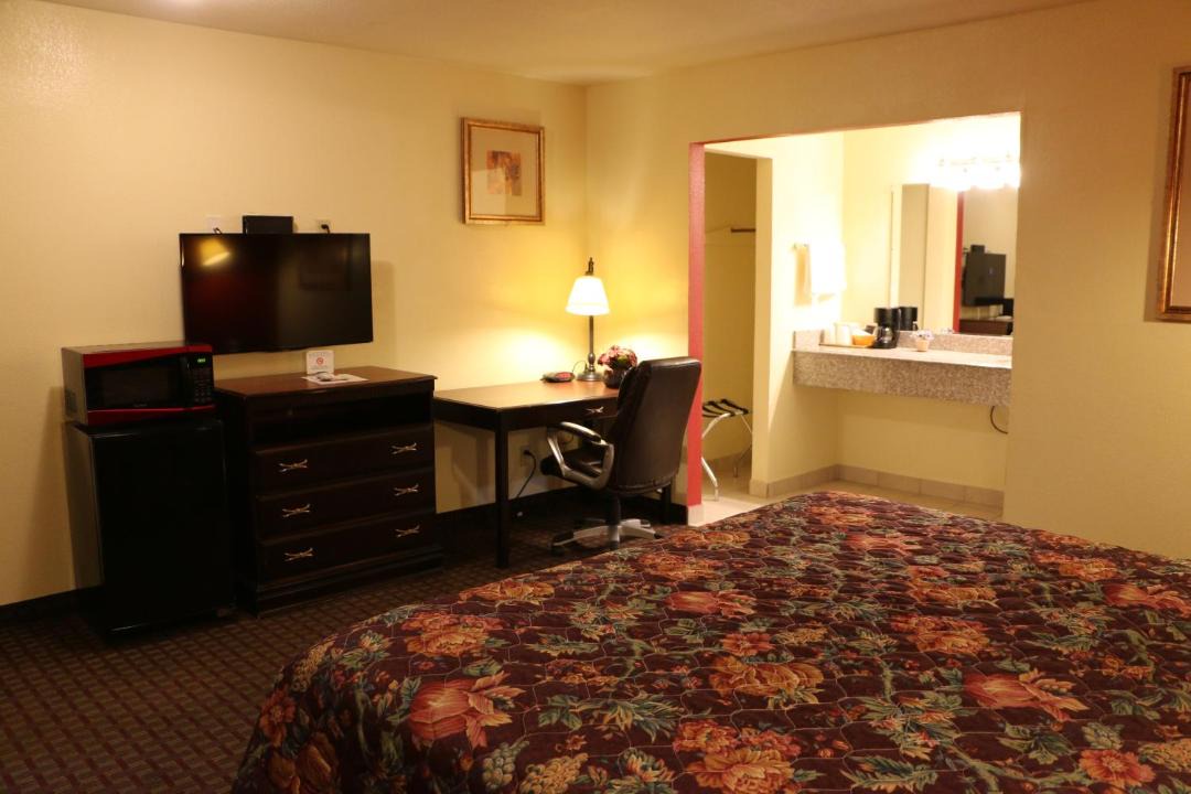 Photo of Bedroom in Ada