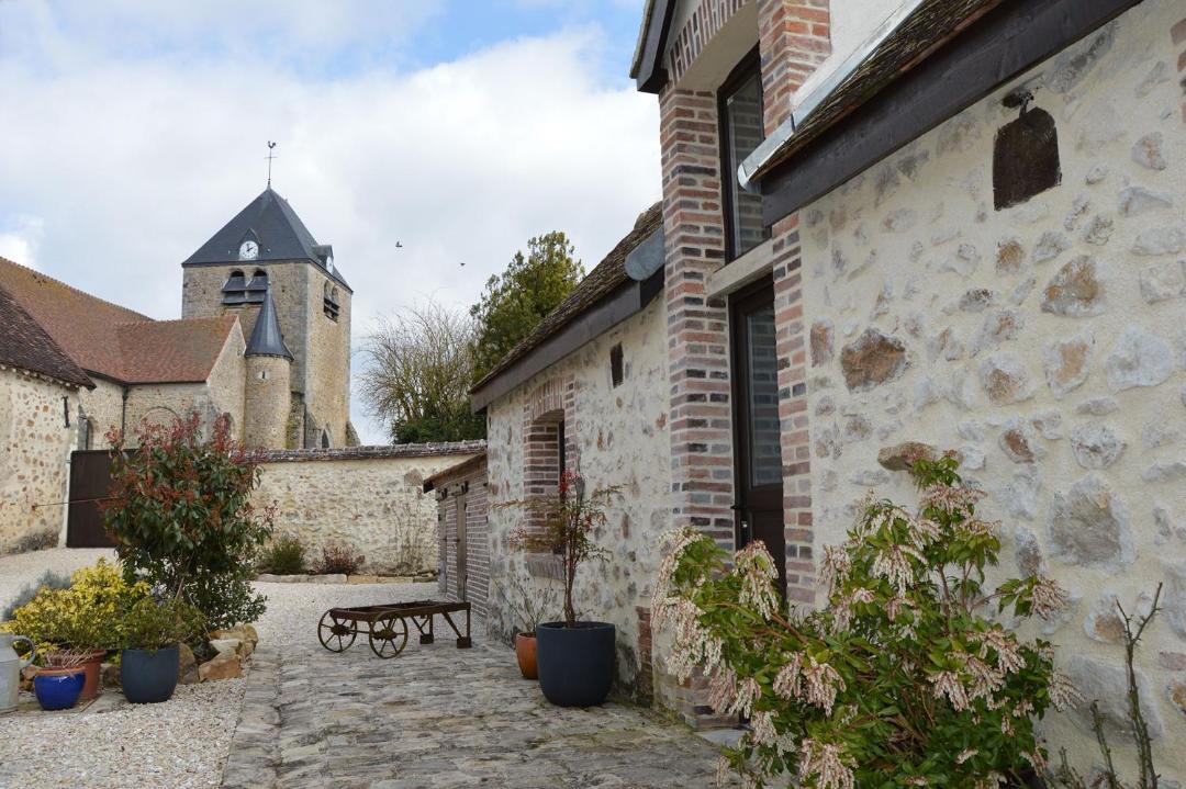 Photo of Buildings in La Villeneuve-au-Chatelot