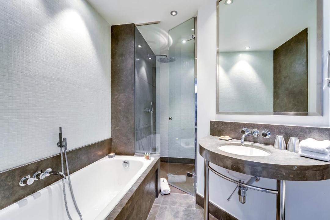 Photo of Bathroom in 8th Arrondissement