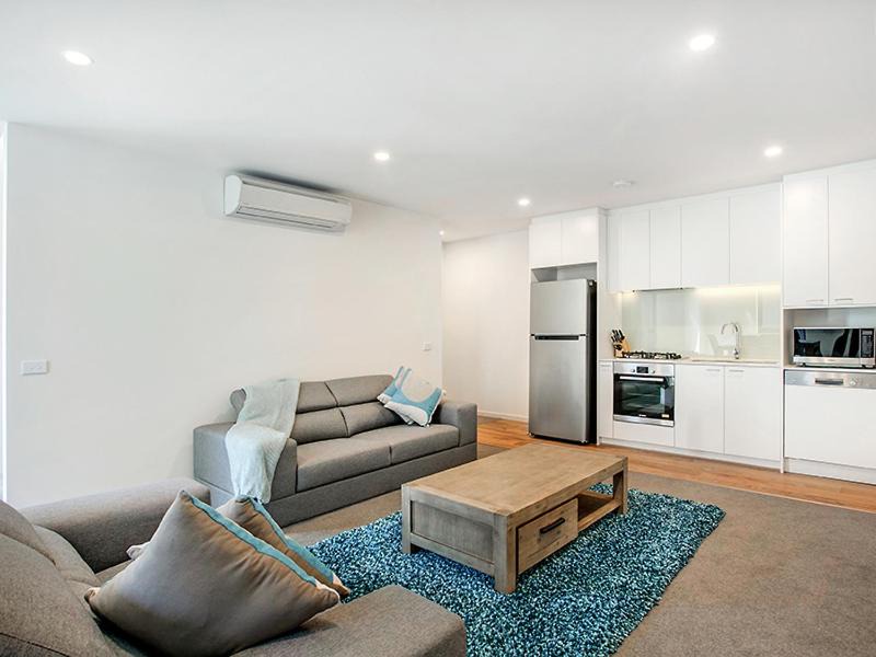 Photo of Livingroom in West Melbourne