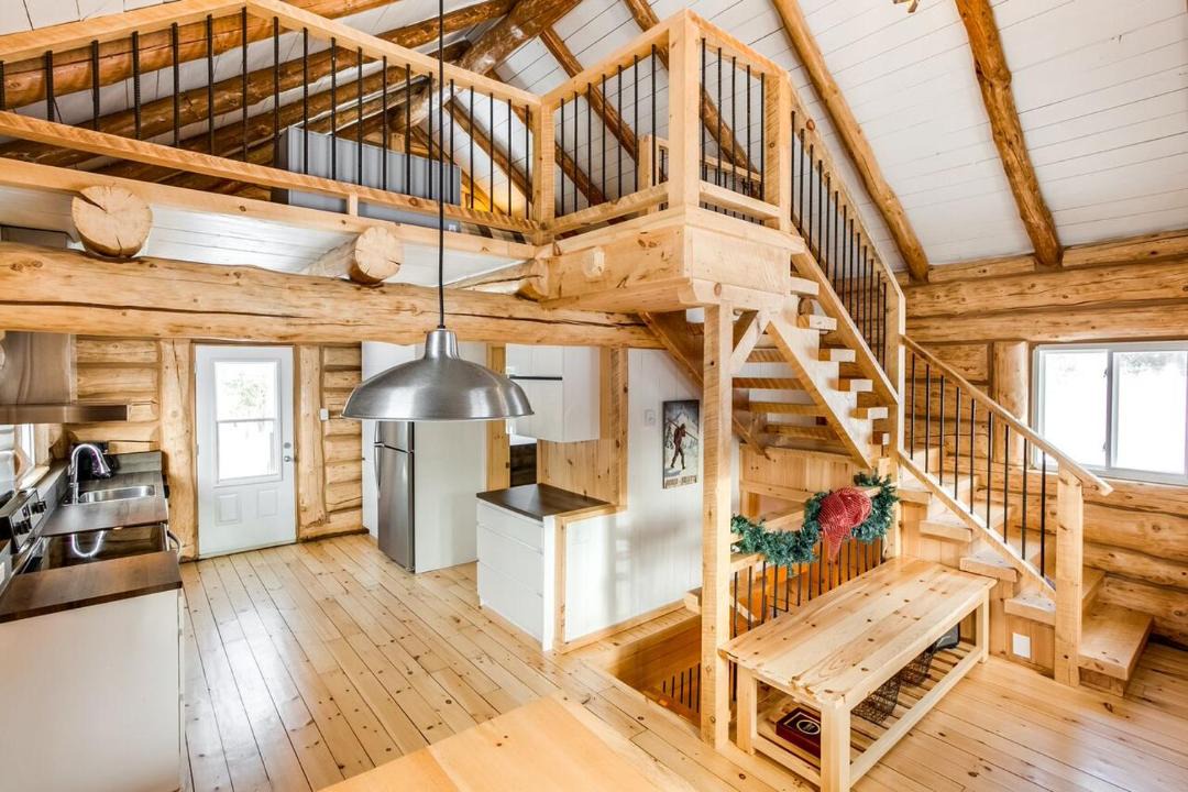 Photo of Livingroom in St-Adolphe-d'Howard