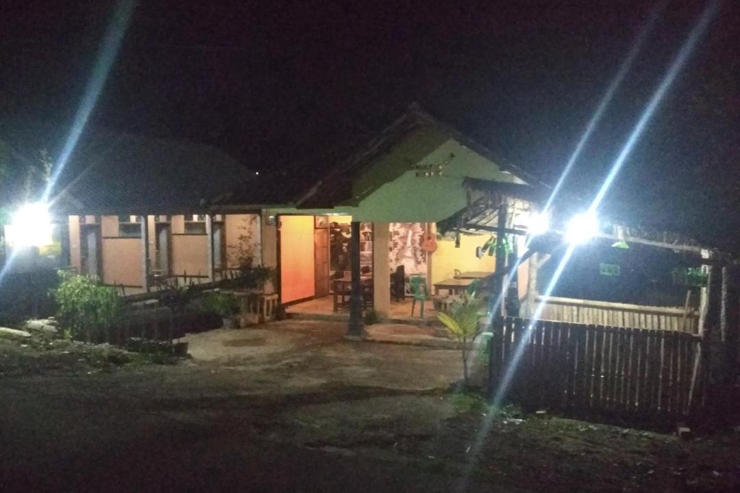 Photo of Buildings in Bayan