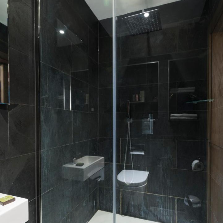 Photo of Bathroom in Castle Baynard